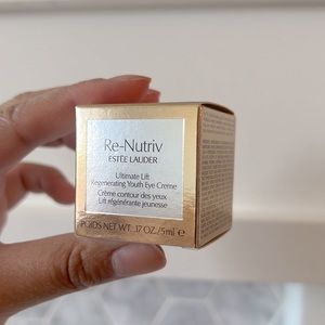 Estée Lauder RE-NUTRIV
Ultimate Lift Regenerating Youth Eye Creme (5ML)